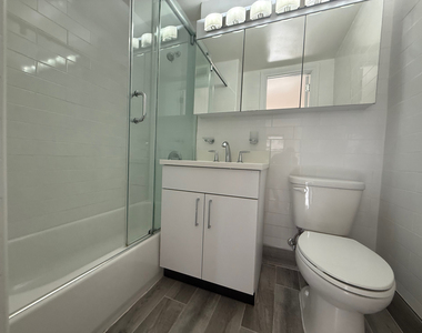 20 Beekman Place - Photo Thumbnail 14