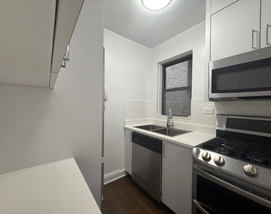 20 Beekman Place - Photo Thumbnail 6