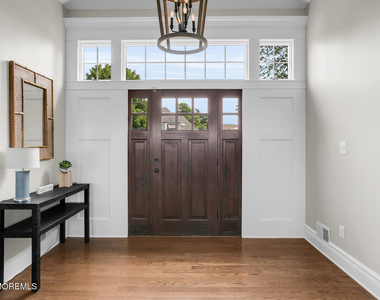208 Neptune Place - Photo Thumbnail 3