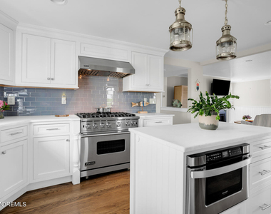 208 Neptune Place - Photo Thumbnail 15