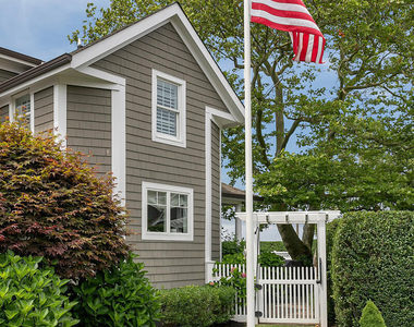 208 Neptune Place - Photo Thumbnail 43