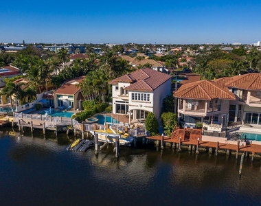 580 Admirals Way - Photo Thumbnail 25