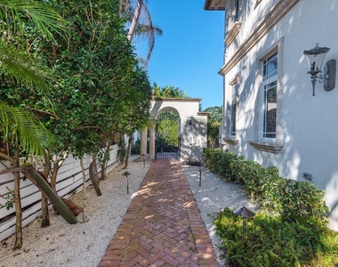 580 Admirals Way - Photo Thumbnail 24