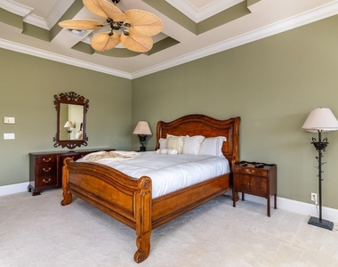 580 Admirals Way - Photo Thumbnail 10