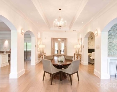 10624 Parrish Street - Photo Thumbnail 12