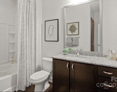 10624 Parrish Street - Photo Thumbnail 36
