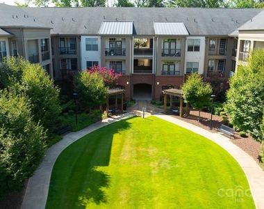 10624 Parrish Street - Photo Thumbnail 6