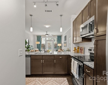 10624 Parrish Street - Photo Thumbnail 29