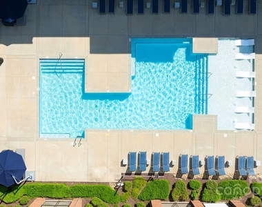 10624 Parrish Street - Photo Thumbnail 3