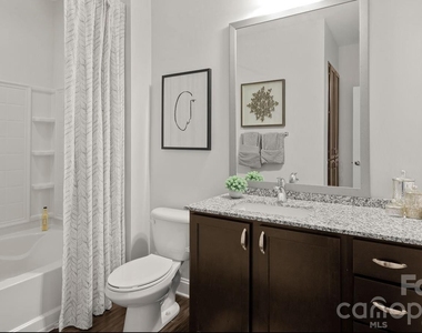 10624 Parrish Street - Photo Thumbnail 36