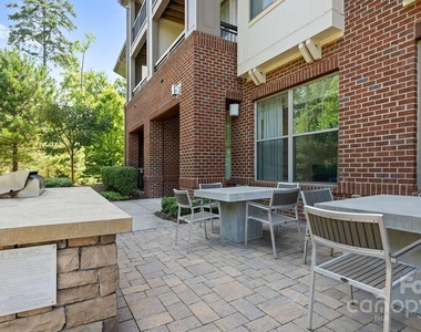 10624 Parrish Street - Photo Thumbnail 8