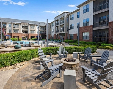 10624 Parrish Street - Photo Thumbnail 7