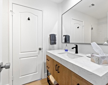 38 Pine Valley Drive - Photo Thumbnail 22