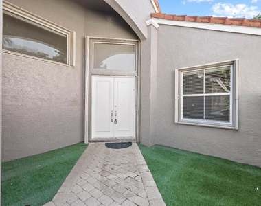 10860 Fairmont Village Drive - Photo Thumbnail 3