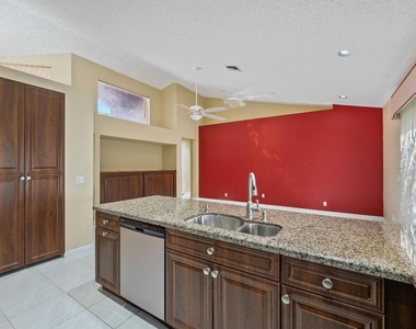 10860 Fairmont Village Drive - Photo Thumbnail 14