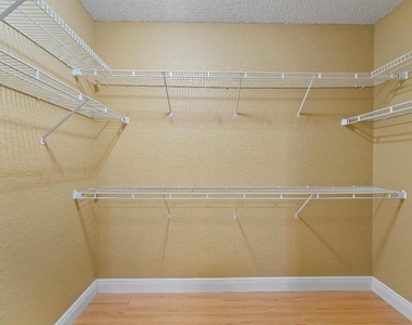 10860 Fairmont Village Drive - Photo Thumbnail 22