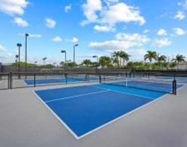 10860 Fairmont Village Drive - Photo Thumbnail 55