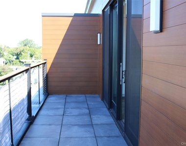 331 E Main Street - Photo Thumbnail 4