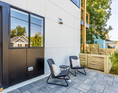 123 Idlewild Avenue - Photo Thumbnail 8