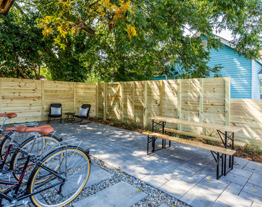 123 Idlewild Avenue - Photo Thumbnail 5