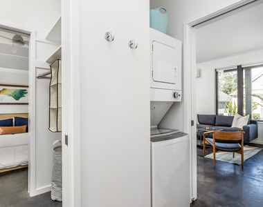 123 Idlewild Avenue - Photo Thumbnail 26
