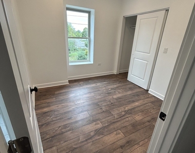6016 S Saint Lawrence Avenue - Photo Thumbnail 13
