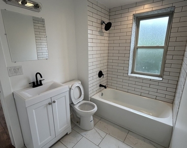 6016 S Saint Lawrence Avenue - Photo Thumbnail 8