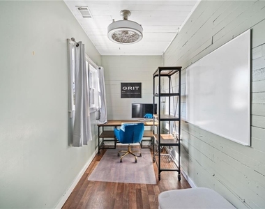 634 S Main Street - Photo Thumbnail 6