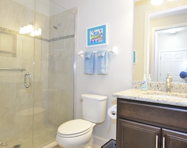 10271 Glastonbury Circle - Photo Thumbnail 16