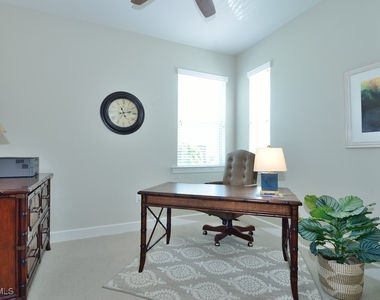 10271 Glastonbury Circle - Photo Thumbnail 17
