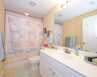 10000 Maddox Lane - Photo Thumbnail 16