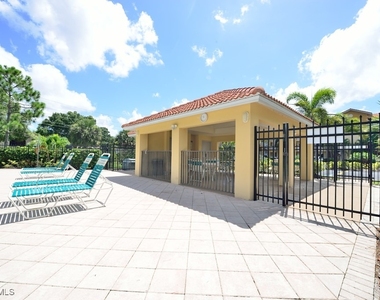 10000 Maddox Lane - Photo Thumbnail 19