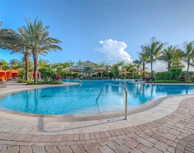 9389 Pocida Court - Photo Thumbnail 23