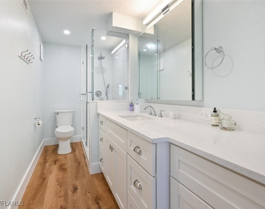 250 7th Avenue S - Photo Thumbnail 10
