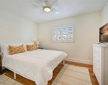 250 7th Avenue S - Photo Thumbnail 11