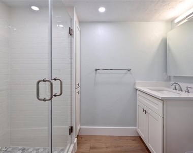 250 7th Avenue S - Photo Thumbnail 17
