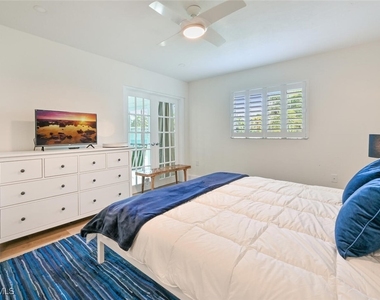 250 7th Avenue S - Photo Thumbnail 12