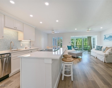 250 7th Avenue S - Photo Thumbnail 9