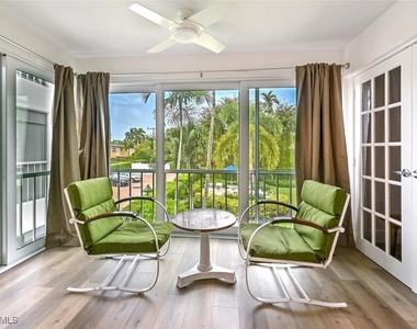 250 7th Avenue S - Photo Thumbnail 4