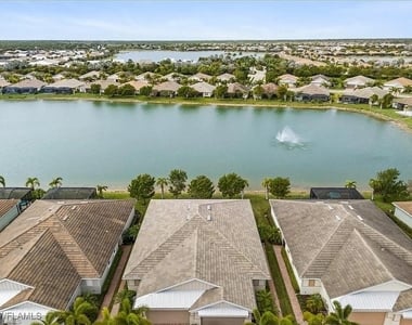 14672 Edgewater Circle - Photo Thumbnail 25