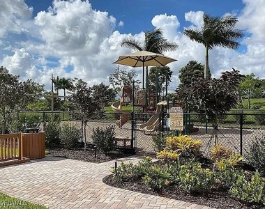 14672 Edgewater Circle - Photo Thumbnail 30