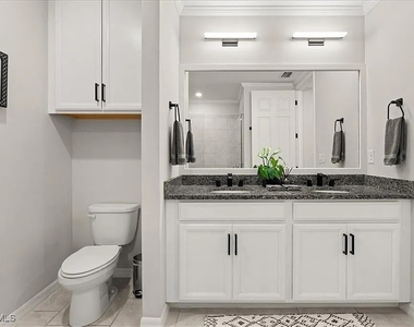 14672 Edgewater Circle - Photo Thumbnail 19