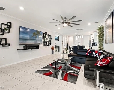 14672 Edgewater Circle - Photo Thumbnail 2