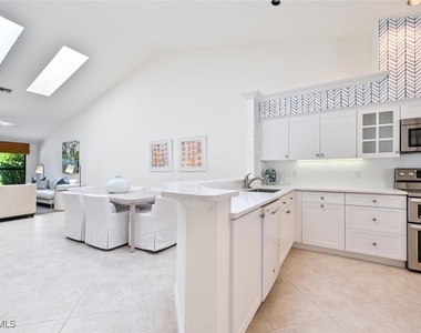 6631 Trident Way - Photo Thumbnail 11