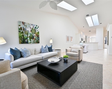 6631 Trident Way - Photo Thumbnail 7