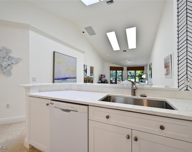 6631 Trident Way - Photo Thumbnail 15