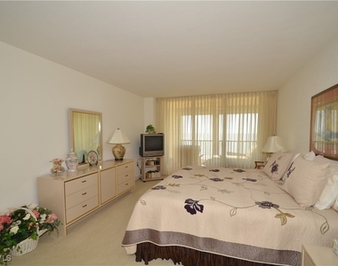 10951 Gulfshore Drive - Photo Thumbnail 14
