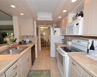 10951 Gulfshore Drive - Photo Thumbnail 7
