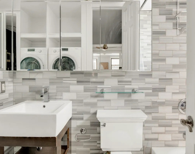 345 West 53rd Street - Photo Thumbnail 5