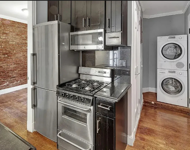 314 East 106th Street - Photo Thumbnail 5